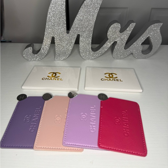 CHANEL Beauty Gift with purchase Card Holders with mirrors 4 pcs bundle - Picture 1 of 3